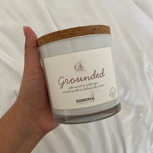Sonoma essential oils candle — “Grounded”